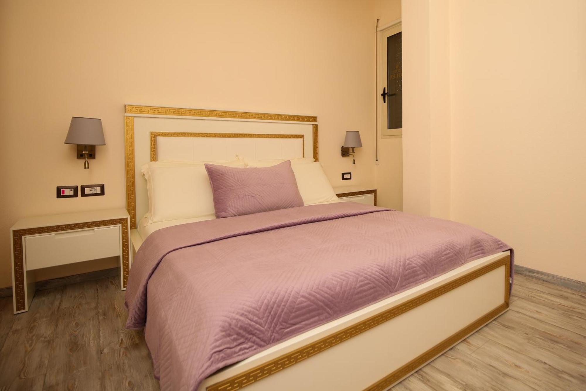 Hotel Vd Roleks Vlorë Quarto foto